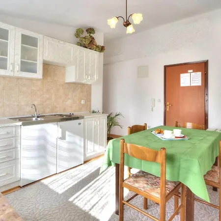 Apartament With Parking Space Baska, Krk - 22661