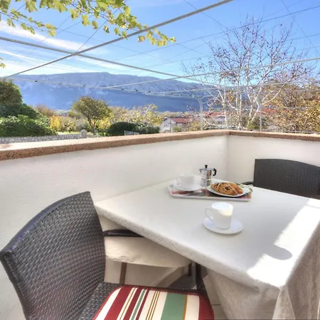 With A Parking Space Baska, Krk - 22661 Apartment Baska (Krk)